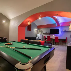 Party Underground With Pooltable Apartment