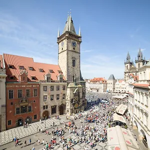 Old Town Square 27 פראג